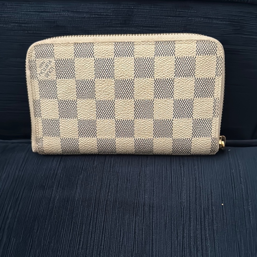 Louis Vuitton Cream Damier Canvas Zip Wallet